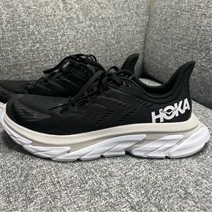 Hoka Women’s Clifton Edge Running Shoe size US 10